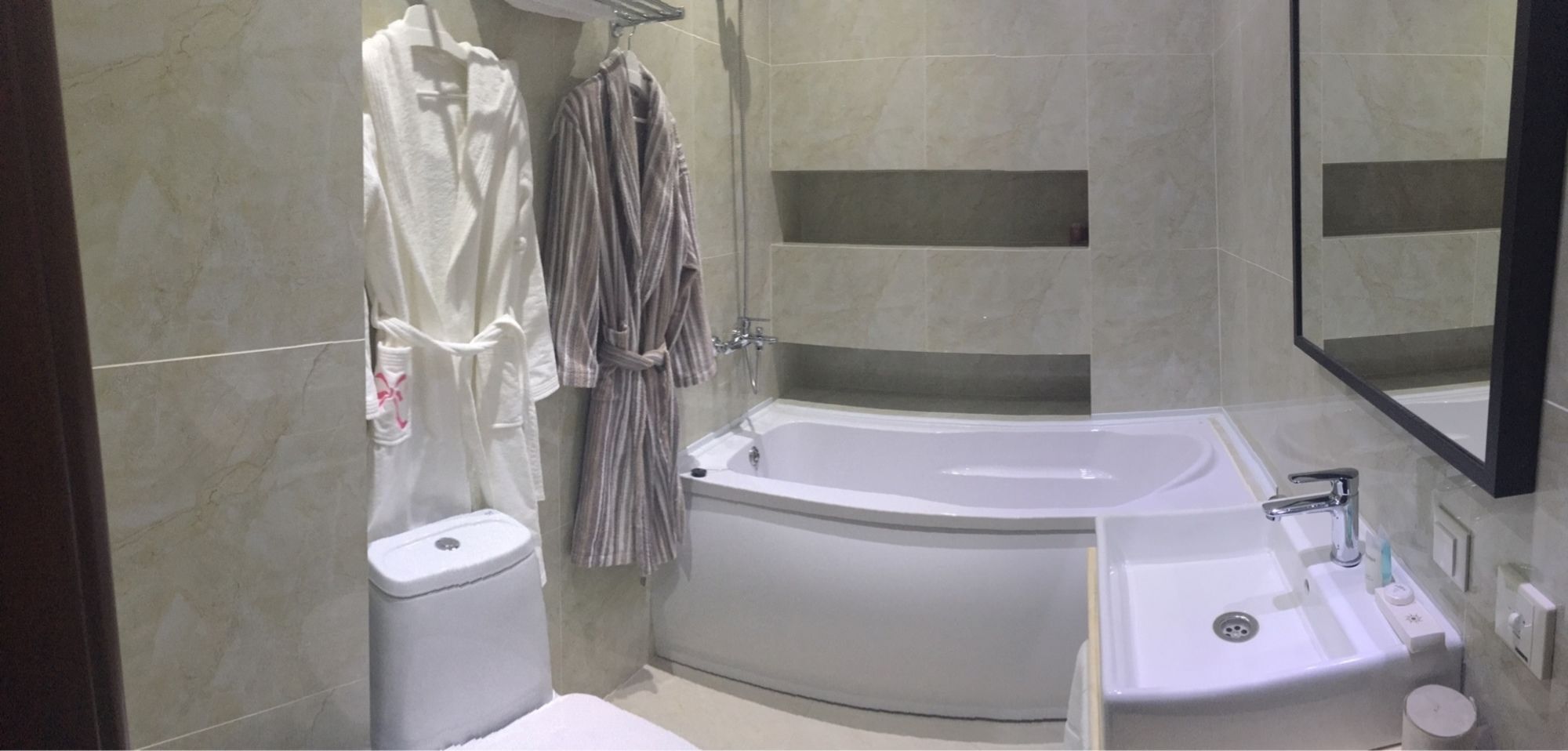 Orynbor Boutique Hotel Астана Екстериор снимка